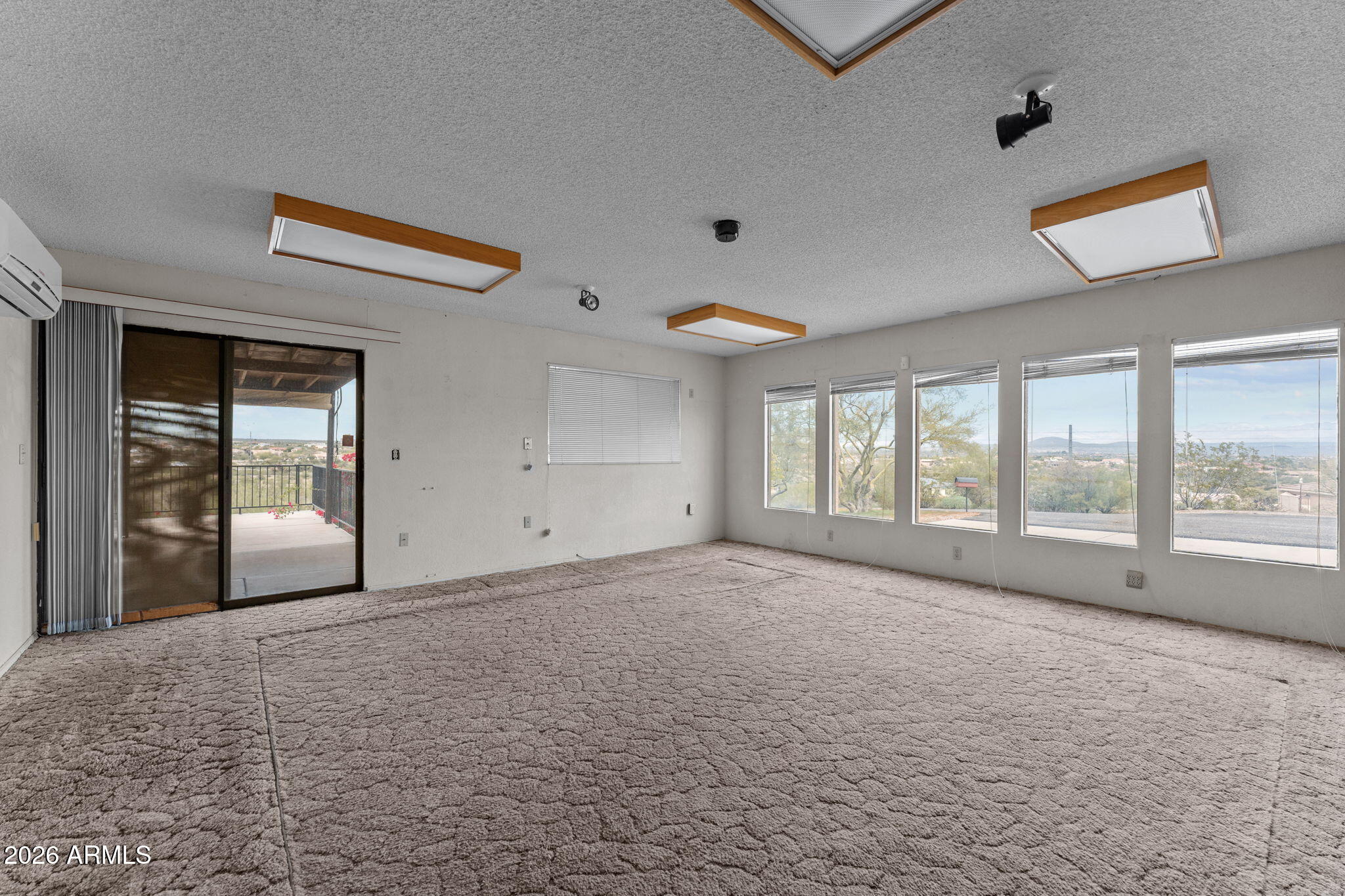 Wickenburg, Arizona, 85390, United States, 3 Bedrooms Bedrooms, ,2 BathroomsBathrooms,Residential,For Sale,2012857