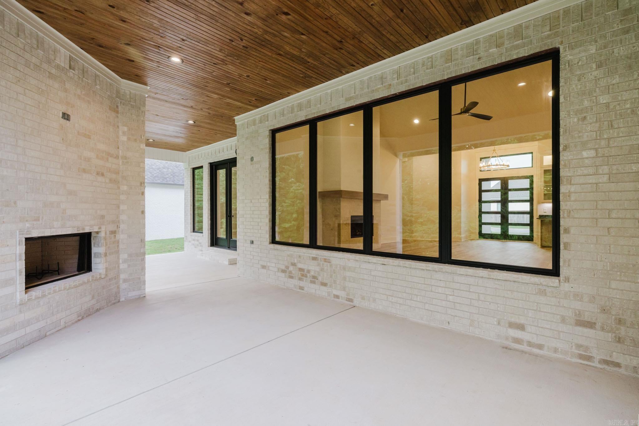Benton, Arkansas, 72019, United States, 4 Bedrooms Bedrooms, ,3 BathroomsBathrooms,Residential,For Sale,2048472