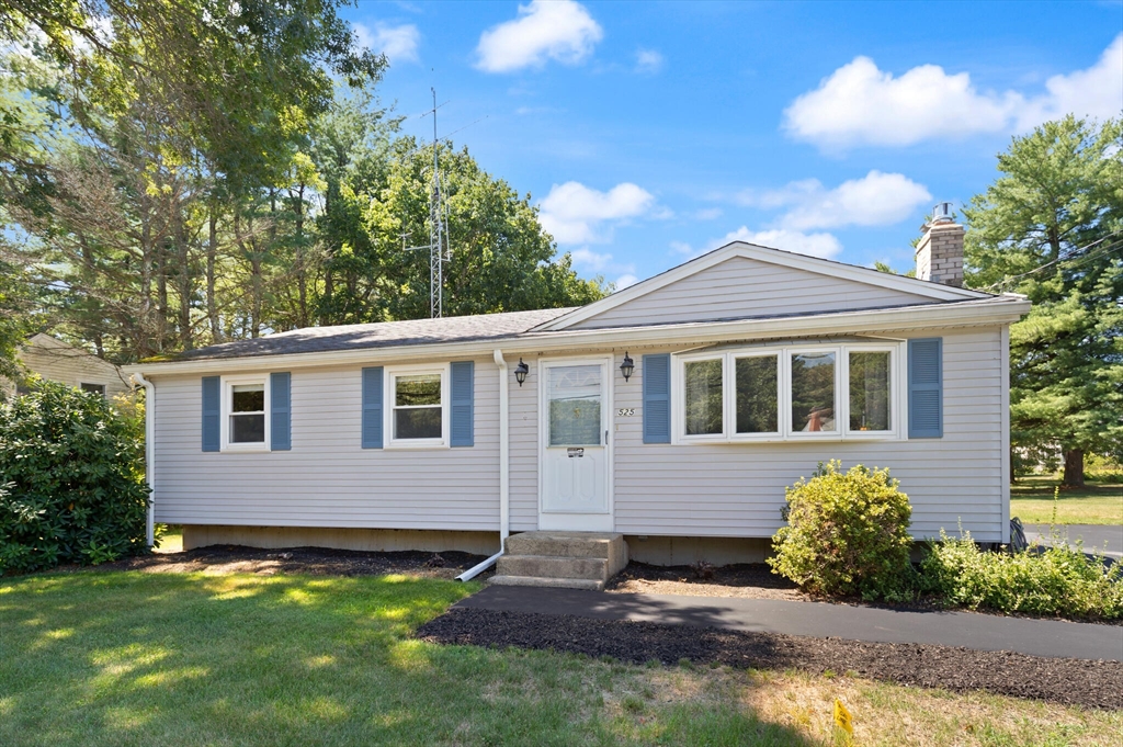 Mansfield, Massachusetts, 02048, United States, 3 Bedrooms Bedrooms, ,1 BathroomBathrooms,Residential,For Sale,1926255