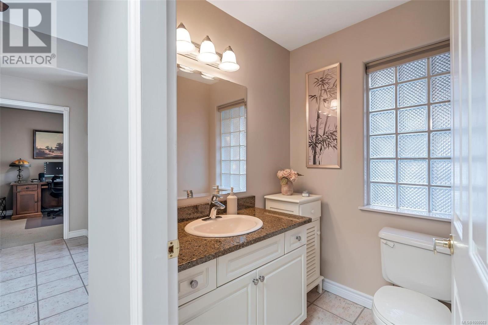 DUNCAN, British Columbia, V9L 5P3, CA, 4 Bedrooms Bedrooms, ,3 BathroomsBathrooms,Residential,For Sale,1908647