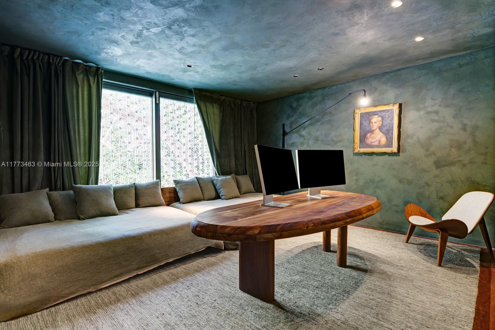 Miami Beach, Florida, 33140, United States, 6 Bedrooms Bedrooms, ,7 BathroomsBathrooms,Residential,For Sale,1759763