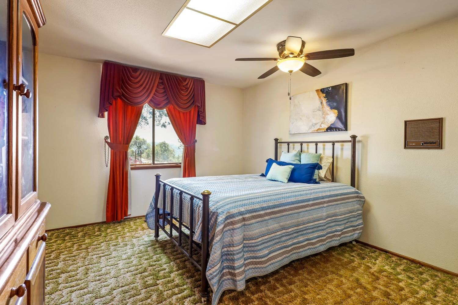 Mokelumne Hill, California, 95245, United States, 4 Bedrooms Bedrooms, ,3 BathroomsBathrooms,Residential,For Sale,1844920