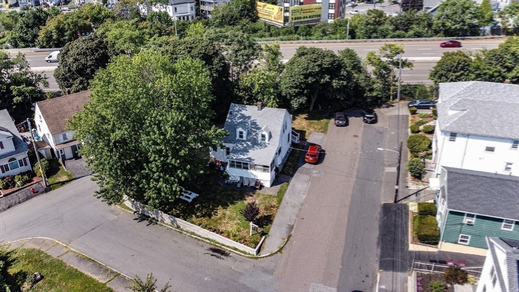 Revere, Massachusetts, 02151, United States, 3 Bedrooms Bedrooms, ,2 BathroomsBathrooms,Residential,For Sale,1942979