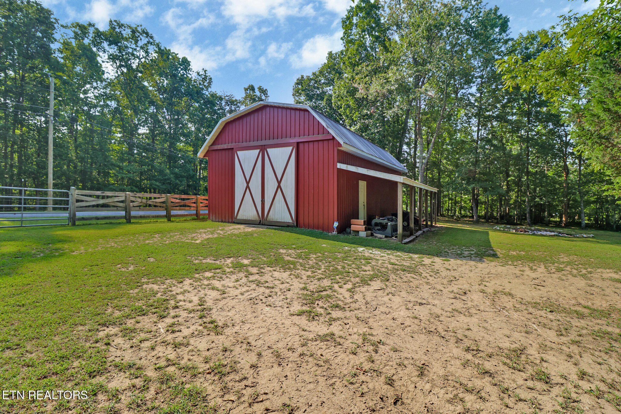 Crossville, Tennessee, 38555, United States, 4 Bedrooms Bedrooms, ,3 BathroomsBathrooms,Residential,For Sale,2005709