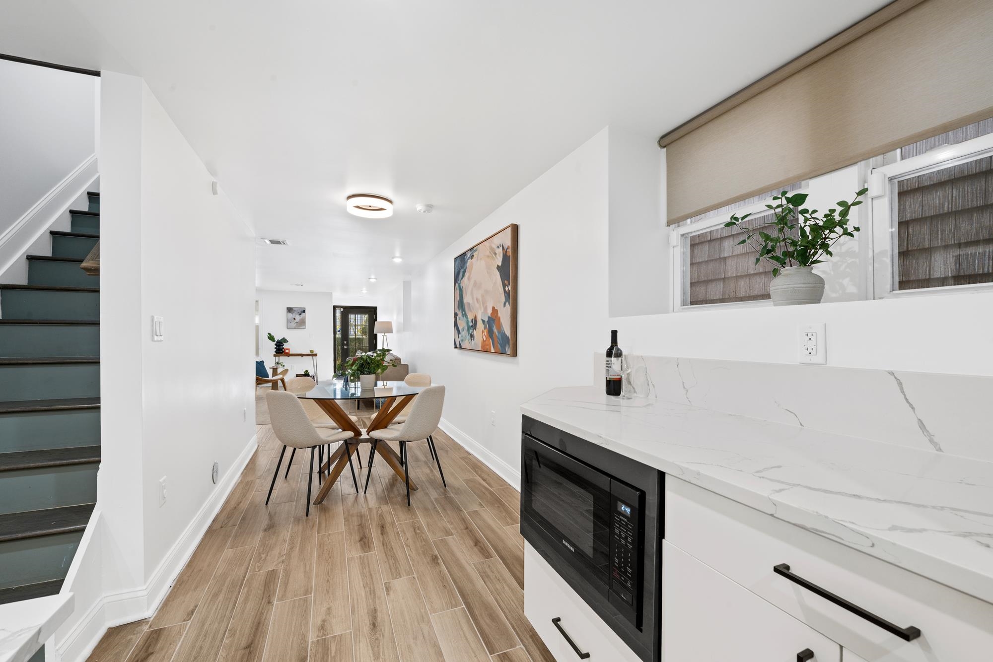 Jersey City, New Jersey, 07307, United States, 3 Bedrooms Bedrooms, ,3 BathroomsBathrooms,Residential,For Sale,1965094