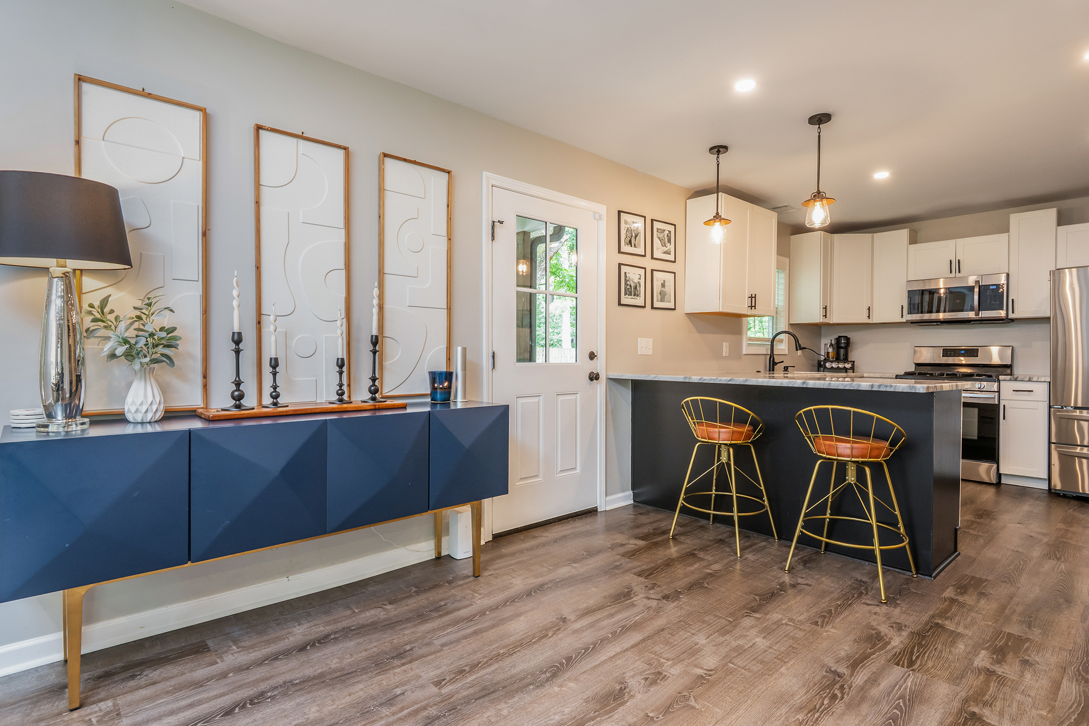  Beautifully Designed Cape Cod-Inspired Home - 物件實景