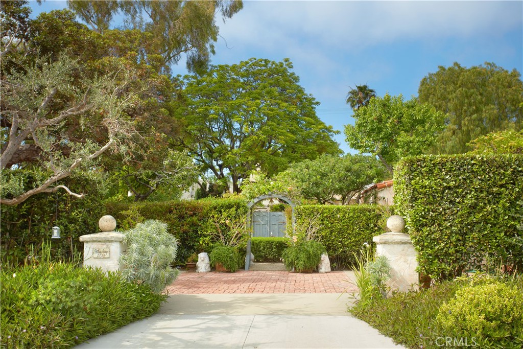 Dana Point, California, 92624, United States, 4 Bedrooms Bedrooms, ,4 BathroomsBathrooms,Residential,For Sale,1901467
