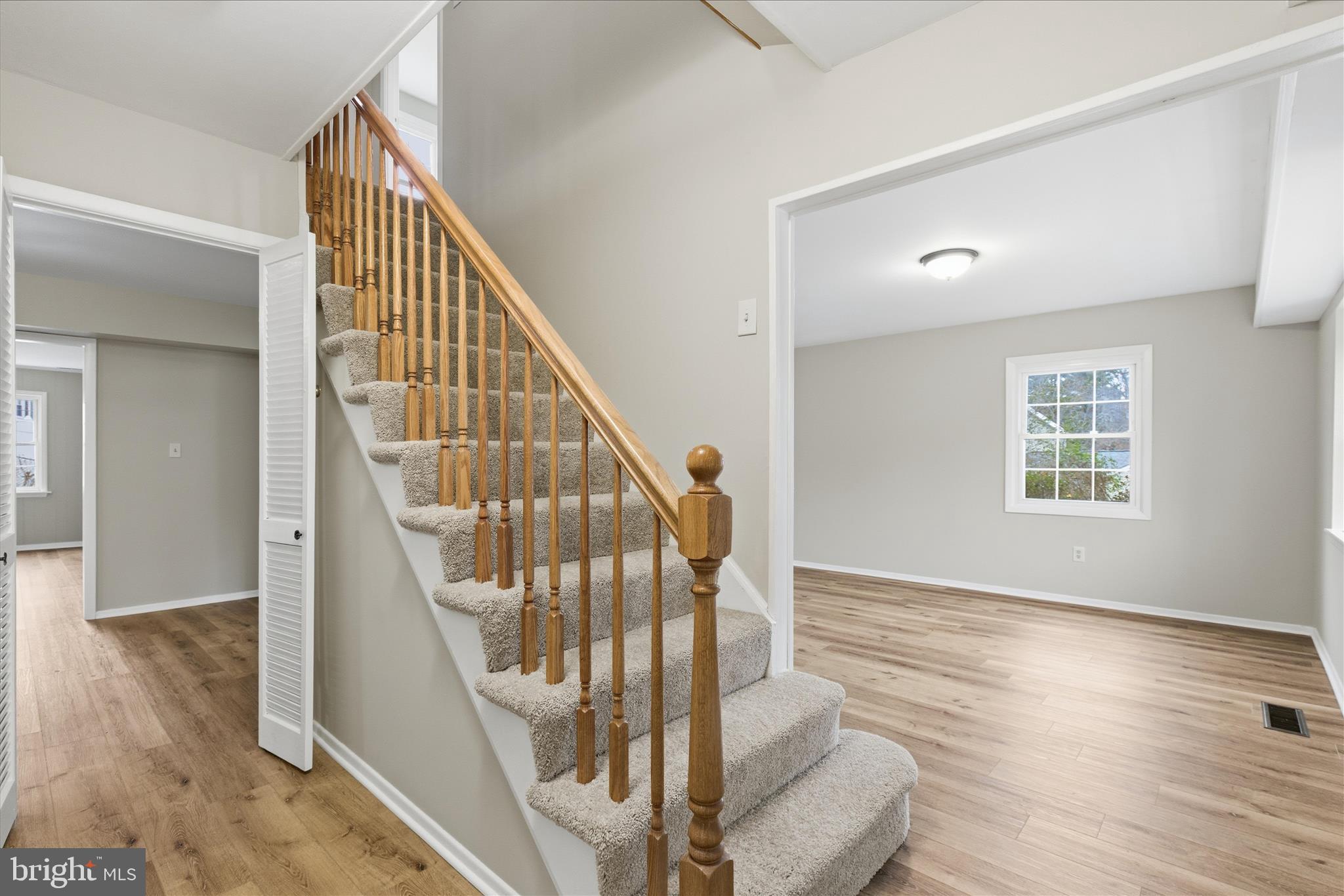 Bowie, Maryland, 20715, United States, 5 Bedrooms Bedrooms, ,3 BathroomsBathrooms,Residential,For Sale,2009655