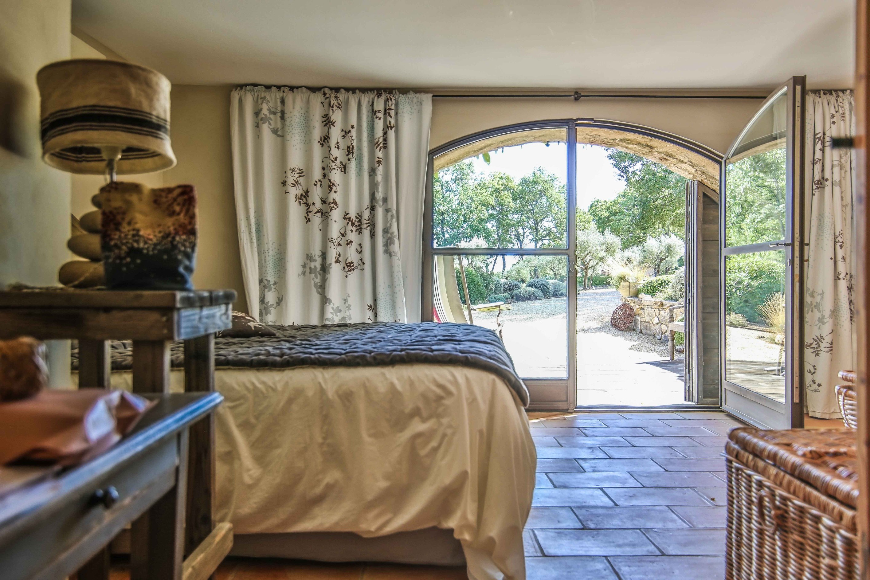  a home immersed in nature, where  provence becomes a way of life - 物件實景