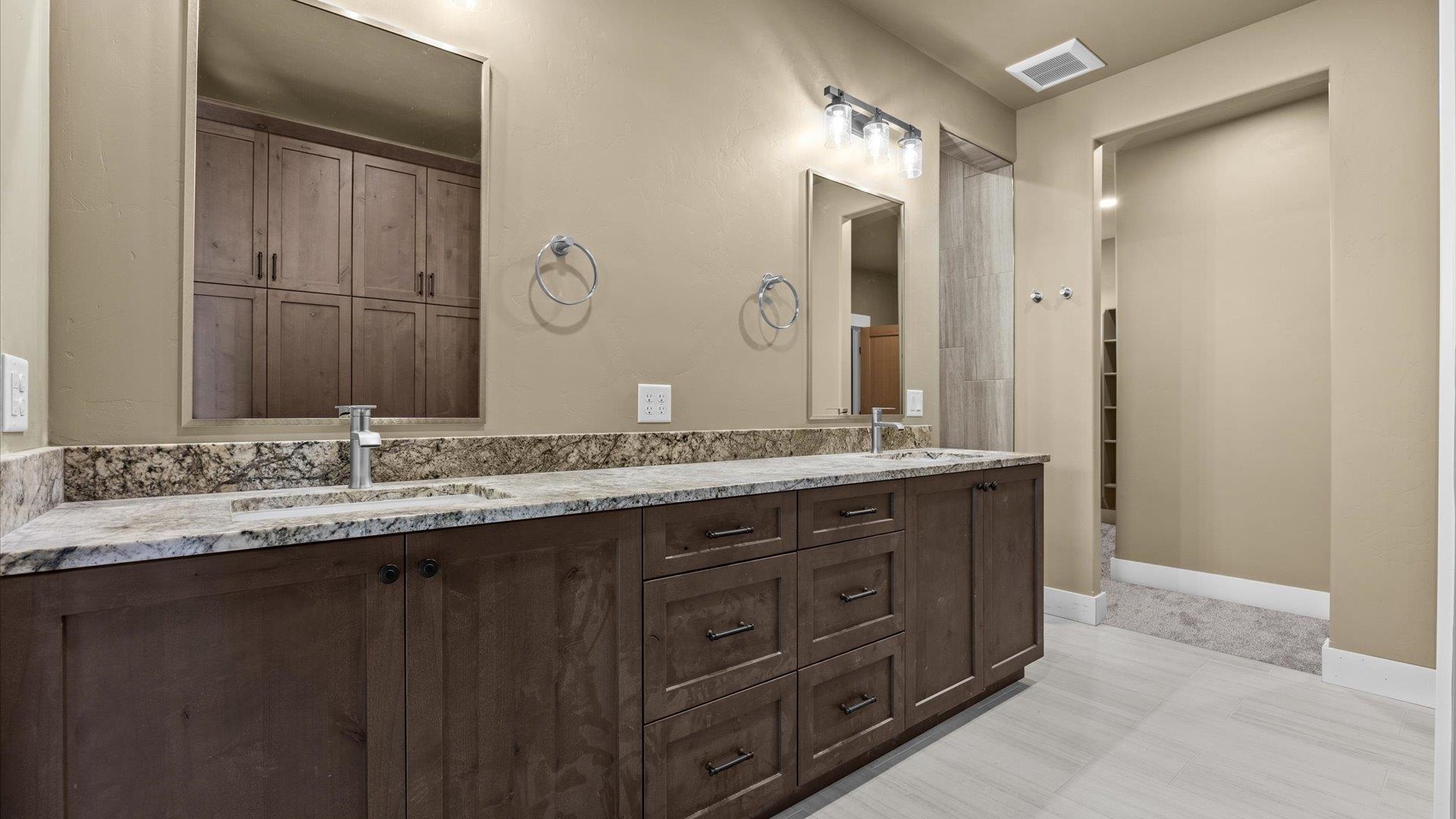 Grand Junction, Colorado, 81505, United States, 3 Bedrooms Bedrooms, ,3 BathroomsBathrooms,Residential,For Sale,2003382