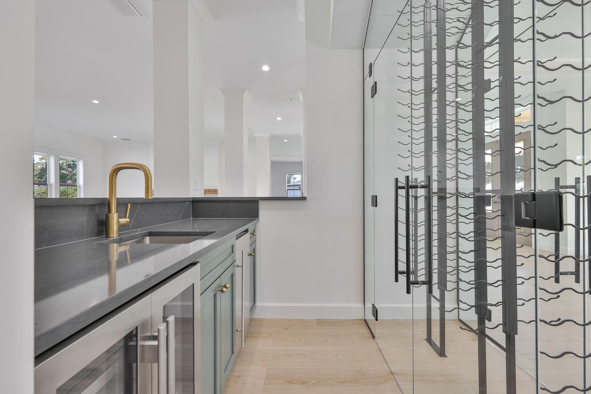 Tampa, Florida, 33629, United States, 5 Bedrooms Bedrooms, ,7 BathroomsBathrooms,Residential,For Sale,2007837