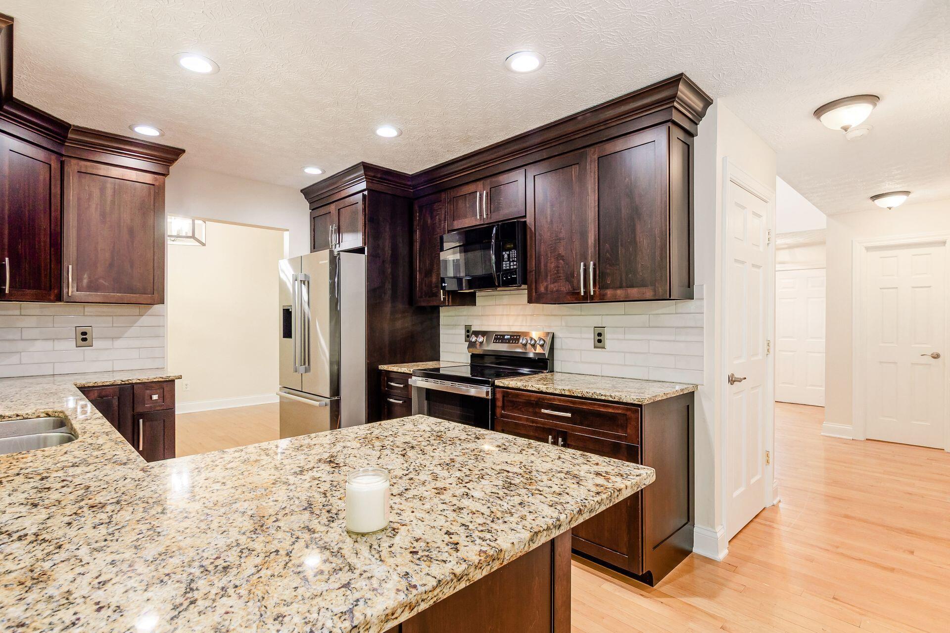 Columbus, Ohio, 43221, United States, 4 Bedrooms Bedrooms, ,4 BathroomsBathrooms,Residential,For Sale,1902021