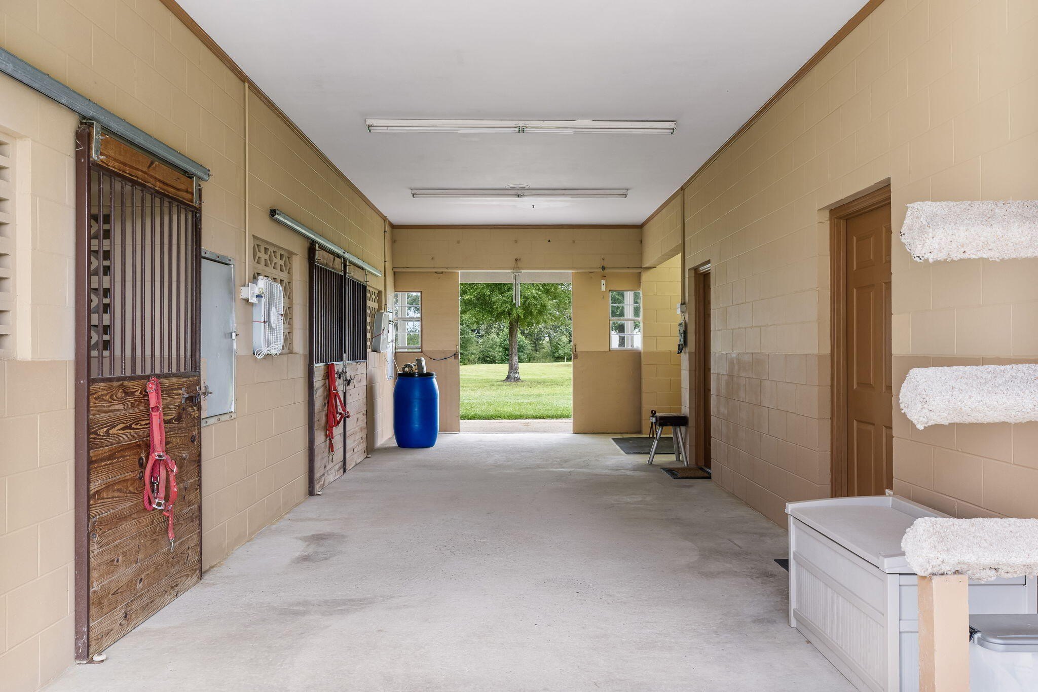 Youngstown, Florida, 32466, United States, 6 Bedrooms Bedrooms, ,6 BathroomsBathrooms,Residential,For Sale,1981831