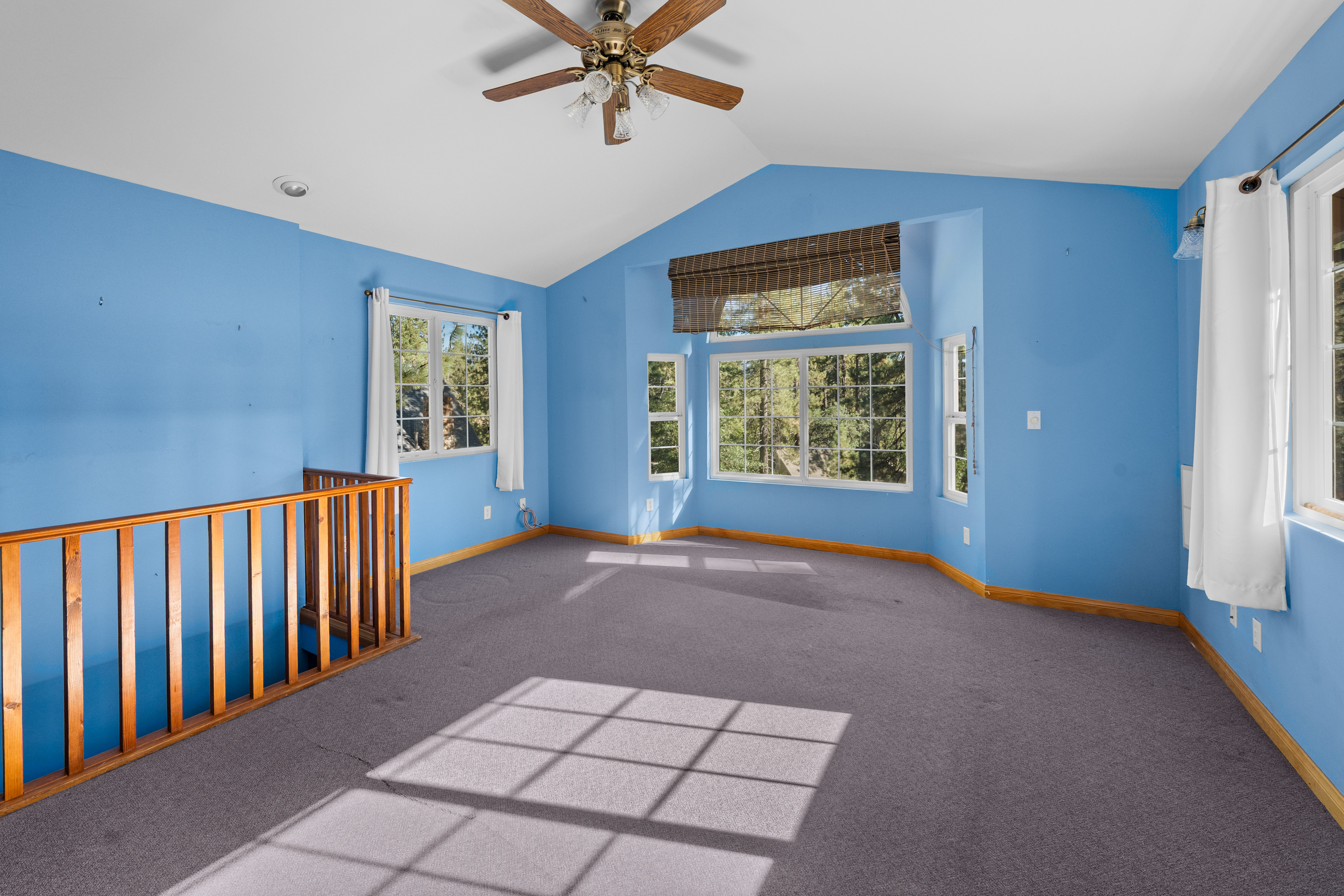  39251 Cedar Dell Road, Fawnskin, CA 92333 - 物件實景