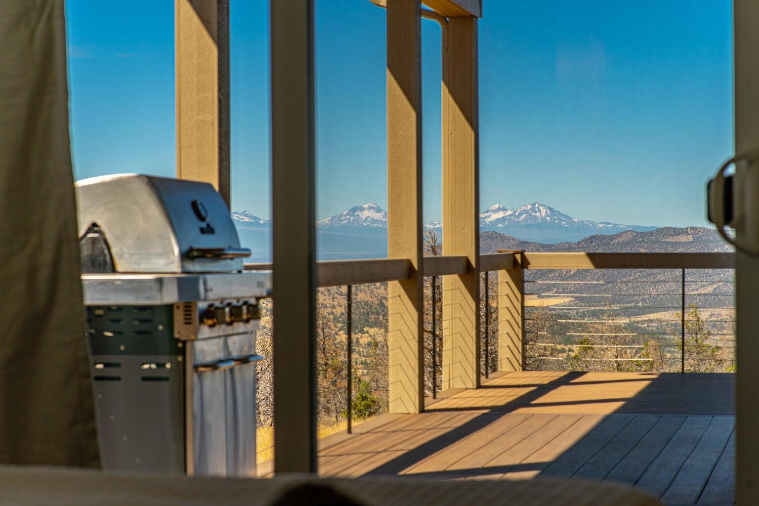 Prineville, Oregon, 97754, United States, 4 Bedrooms Bedrooms, ,3 BathroomsBathrooms,Residential,For Sale,1902068