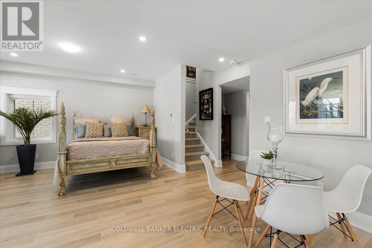 PETERBOROUGH NORTH (NORTH), Ontario, K9K 0H7, CA, 5 Bedrooms Bedrooms, ,4 BathroomsBathrooms,Residential,For Sale,1827816