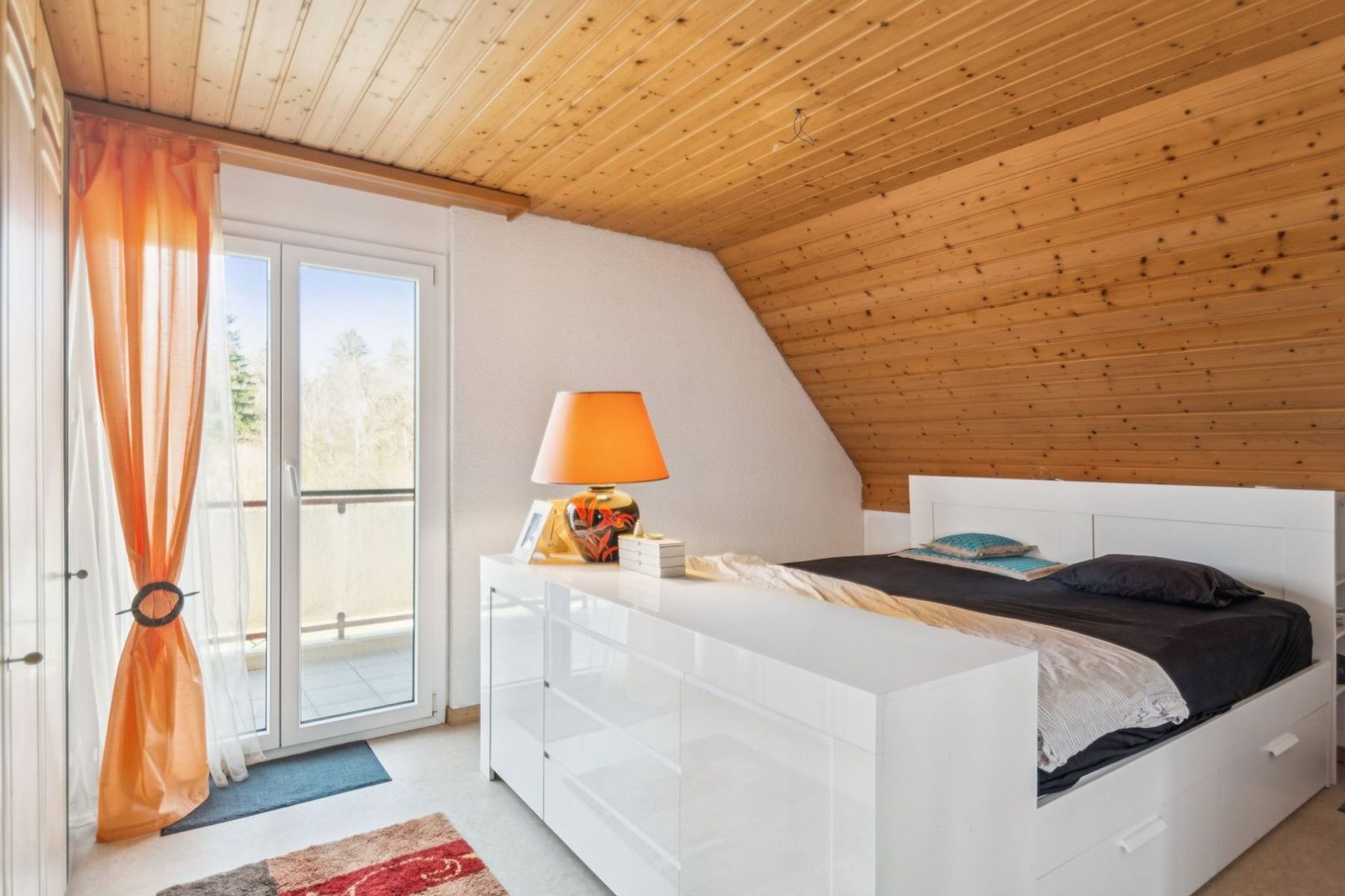  Prestigious 5.5-room duplex ?Pieds dans l
