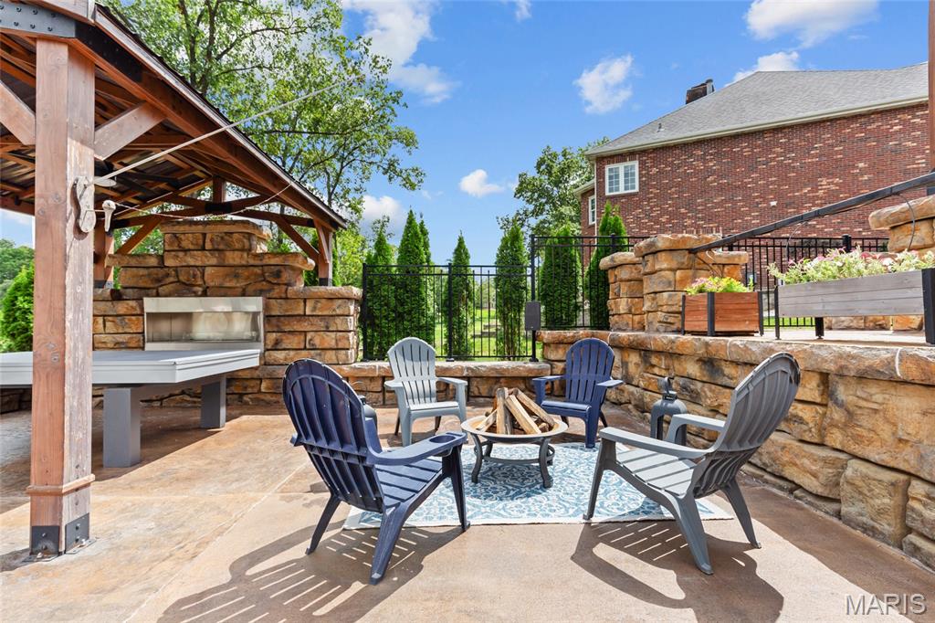 Weldon Spring, Missouri, 63304, United States, 6 Bedrooms Bedrooms, ,5 BathroomsBathrooms,Residential,For Sale,1926169