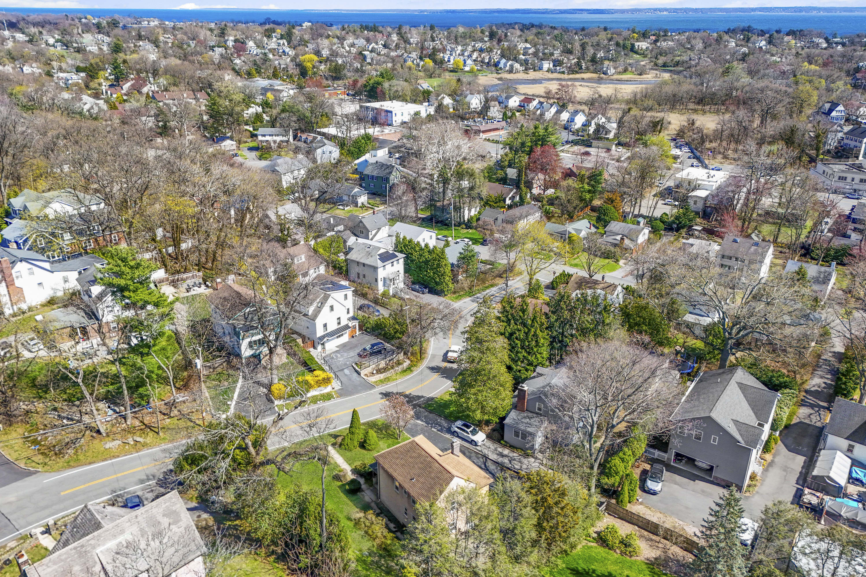  Charming Larchmont Colonial - 物件實景