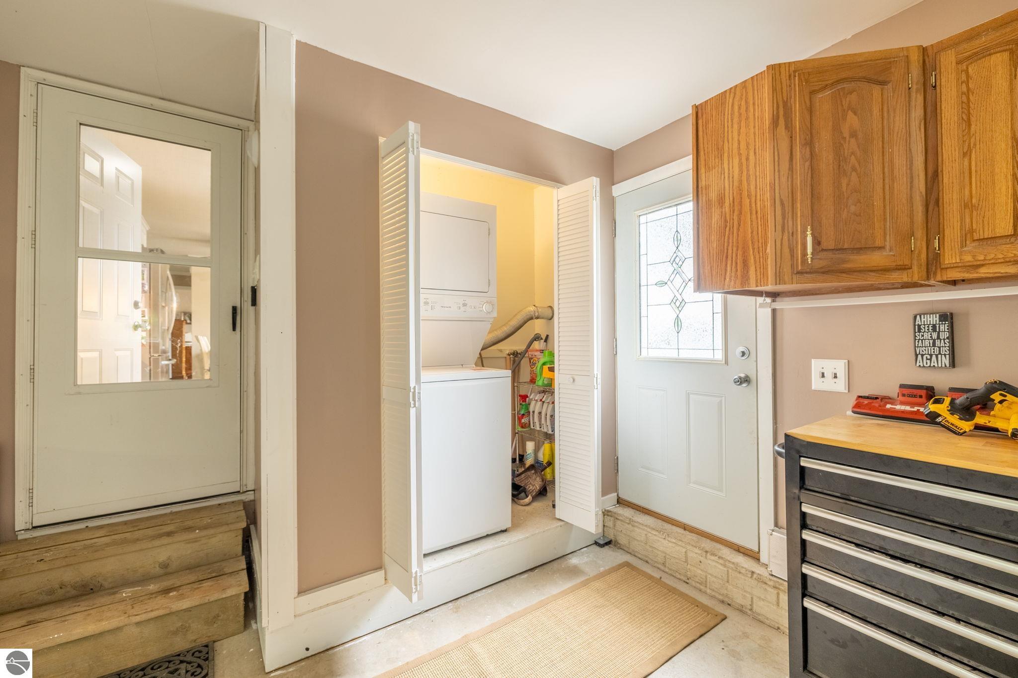 Evart, Michigan, 49631, United States, 4 Bedrooms Bedrooms, ,2 BathroomsBathrooms,Residential,For Sale,1758726