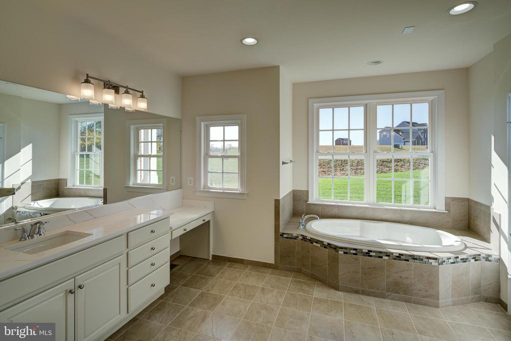 4627 Fairfax Manor Court, Chantilly, Virginia, 20151, United States, 4 Bedrooms Bedrooms, ,6 BathroomsBathrooms,Residential,For Sale,4627 Fairfax Manor Court,1430210