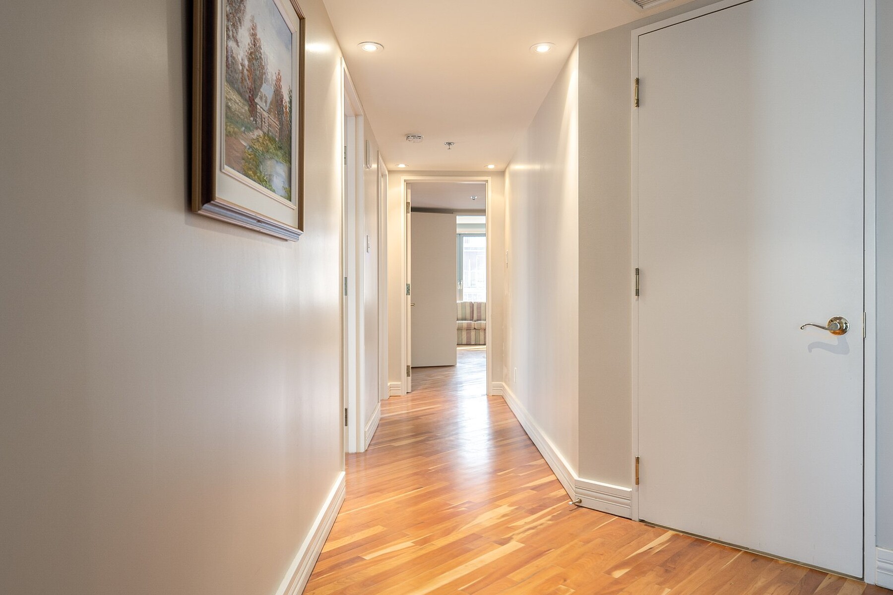 Luxurious Expansive Condo - 物件實景