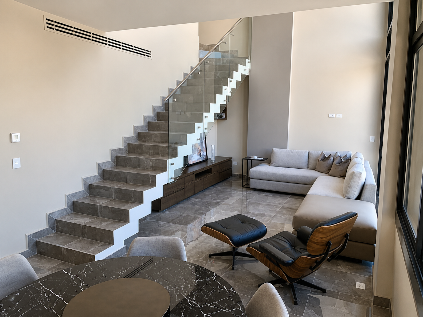  Double-Height Residence with Panoramic Views - 物件實景