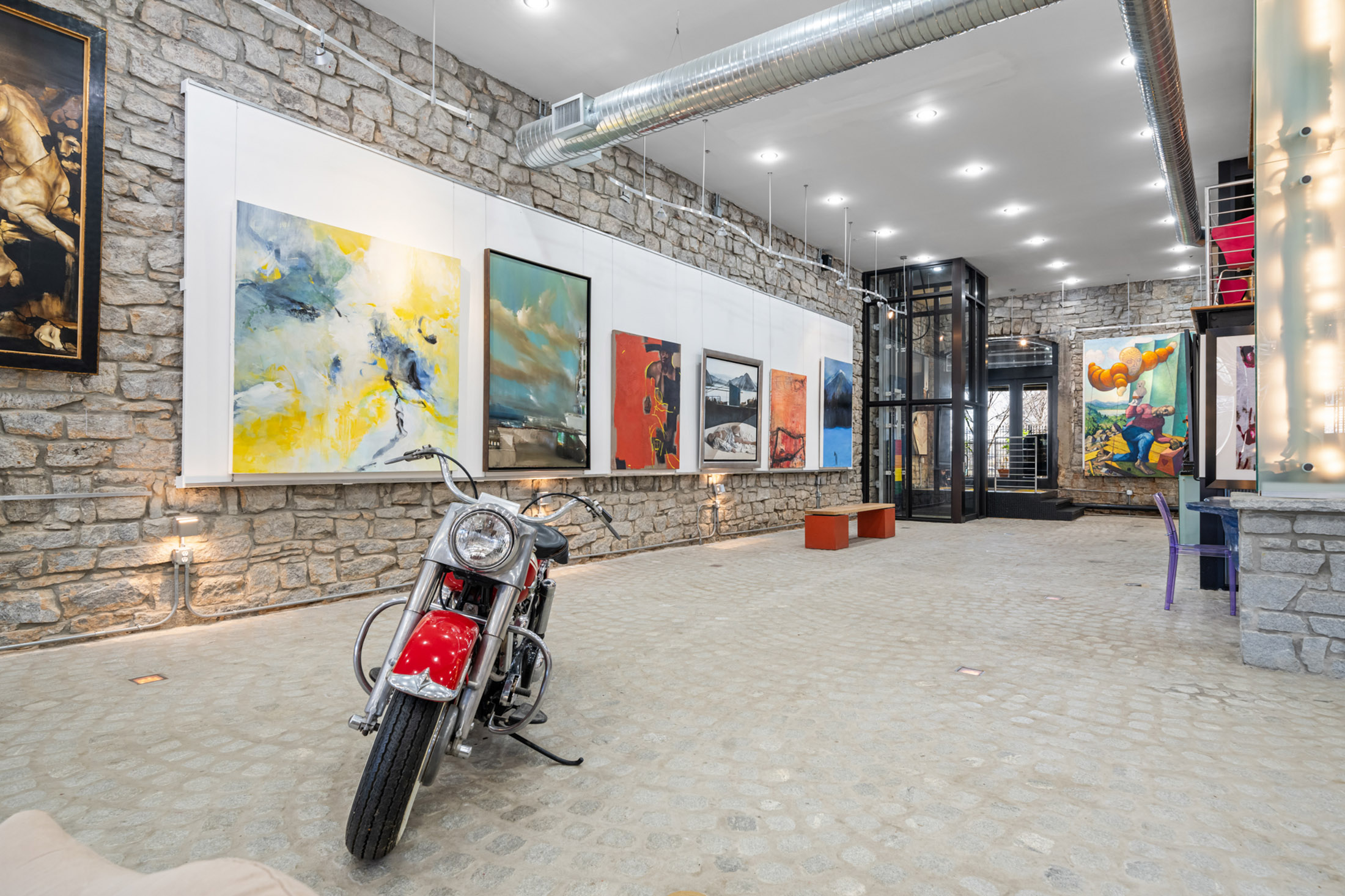  Extraordinary 1925 Landmark Live-Work Building in the Heart of Castleberry Hill - 物件實景