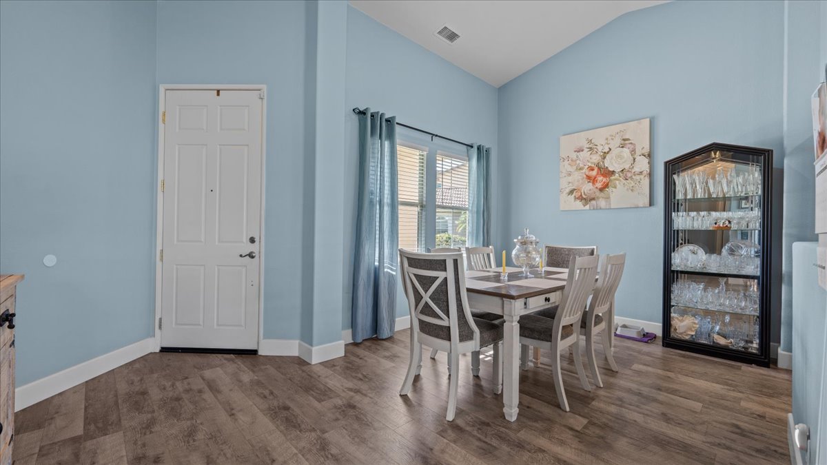 Moreno Valley, California, 92555, United States, 3 Bedrooms Bedrooms, ,2 BathroomsBathrooms,Residential,For Sale,1975408