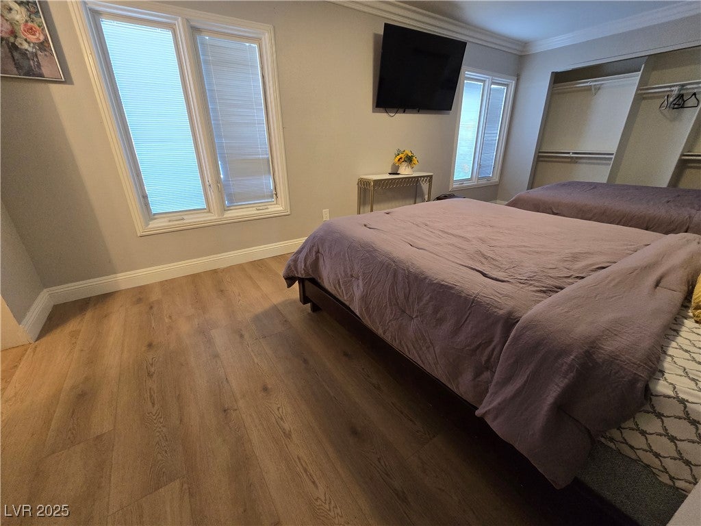 Las Vegas, Nevada, 89146, United States, 5 Bedrooms Bedrooms, ,1 BathroomBathrooms,Residential,For Sale,1881777