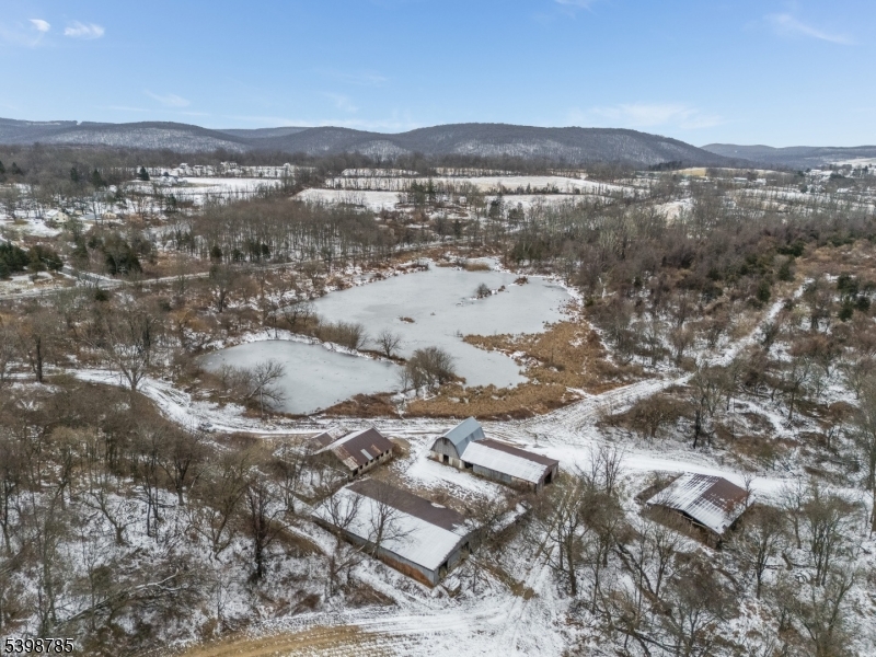 Columbia, New Jersey, 07832, United States, 3 Bedrooms Bedrooms, ,1 BathroomBathrooms,Residential,For Sale,2006110