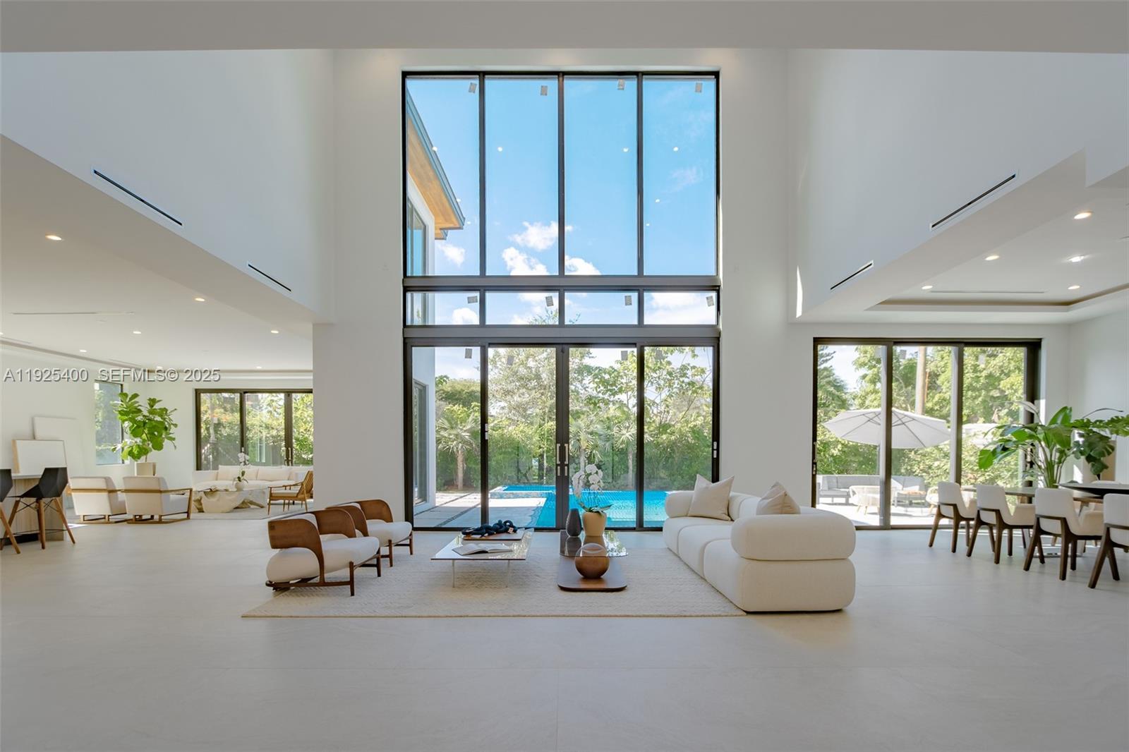 Pinecrest, Florida, 33156, United States, 6 Bedrooms Bedrooms, ,8 BathroomsBathrooms,Residential,For Sale,2003369