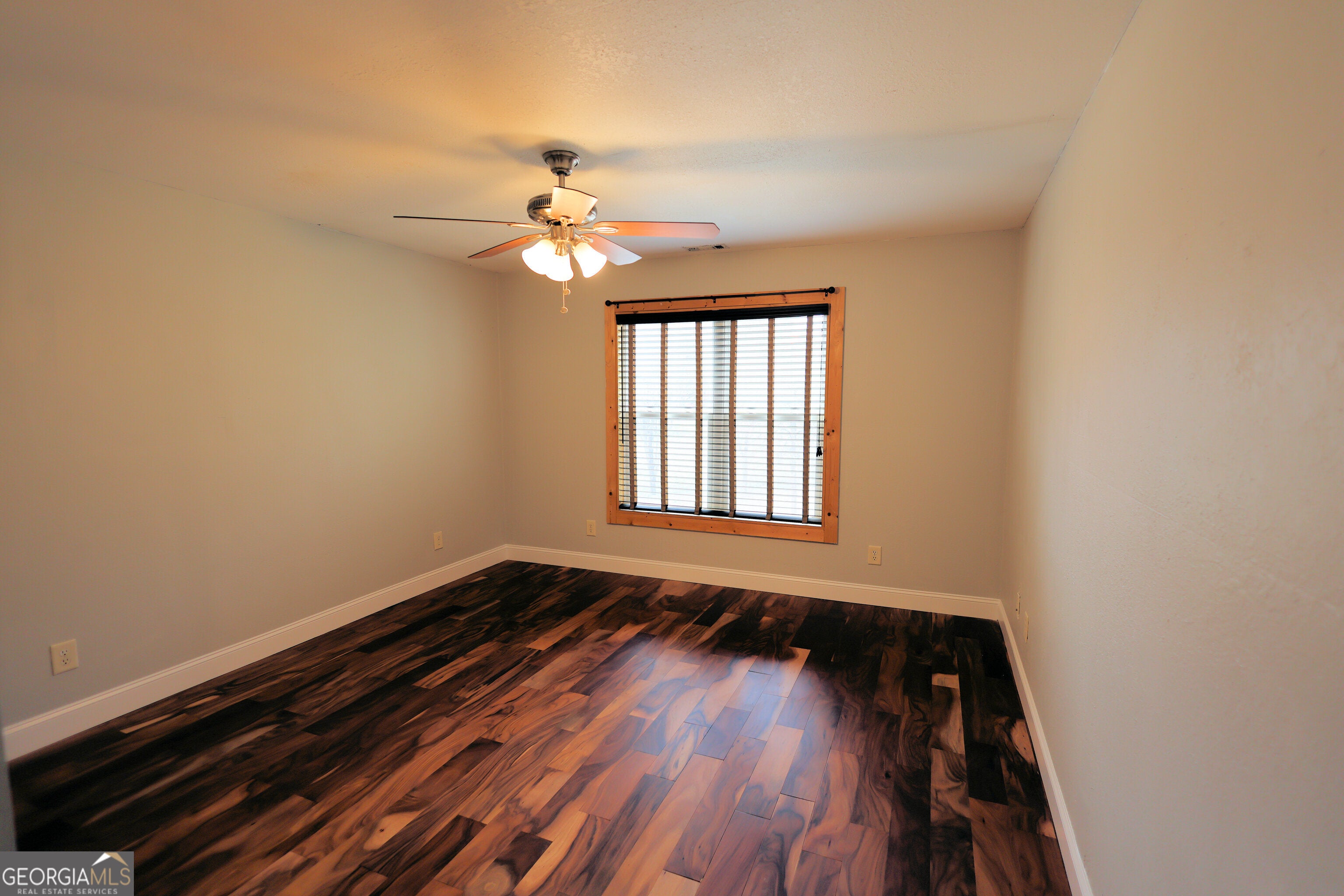 Tiger, Georgia, 30576, United States, 4 Bedrooms Bedrooms, ,3 BathroomsBathrooms,Residential,For Sale,1859073