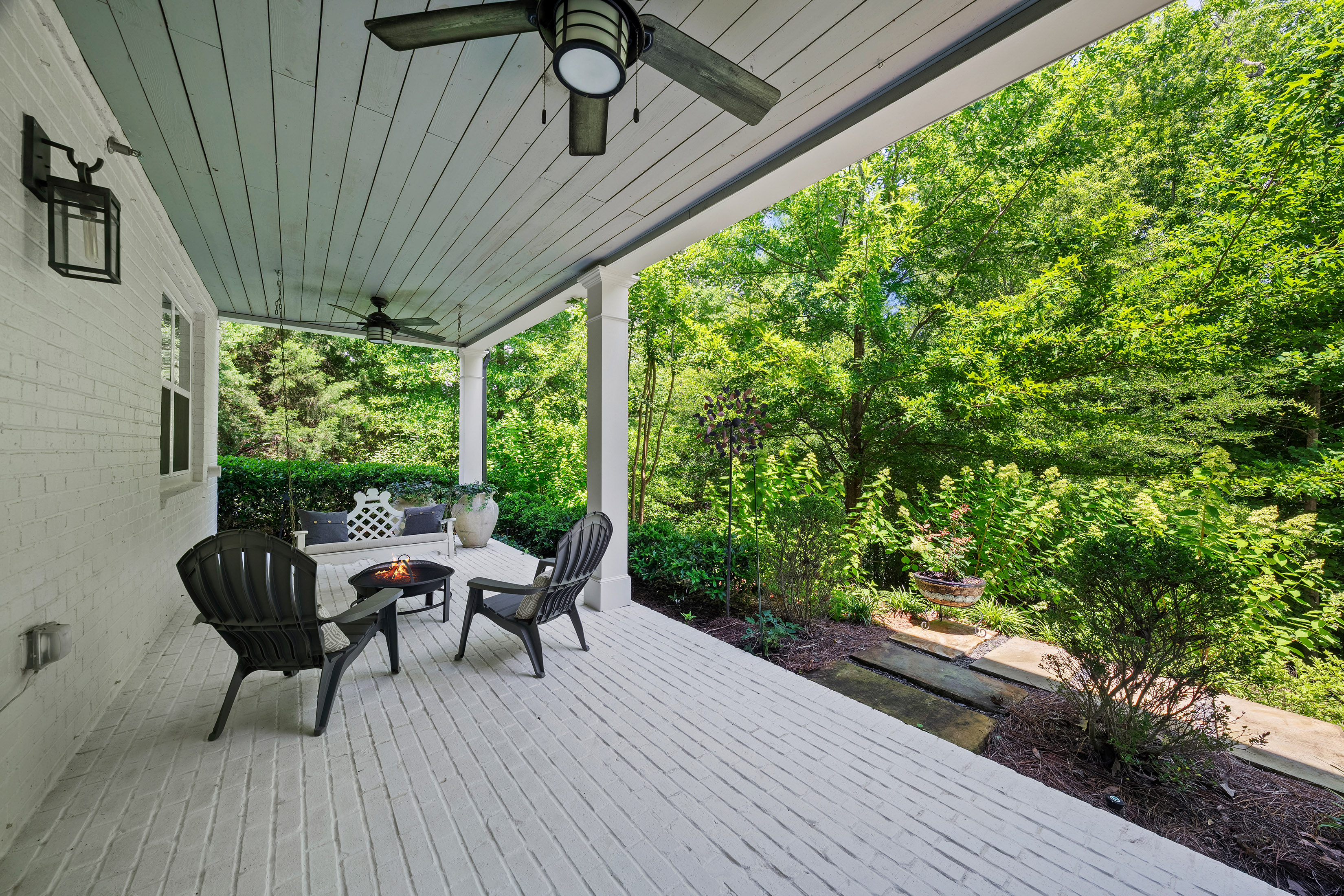  Ideally Positioned in Midwick, One of Alpharetta