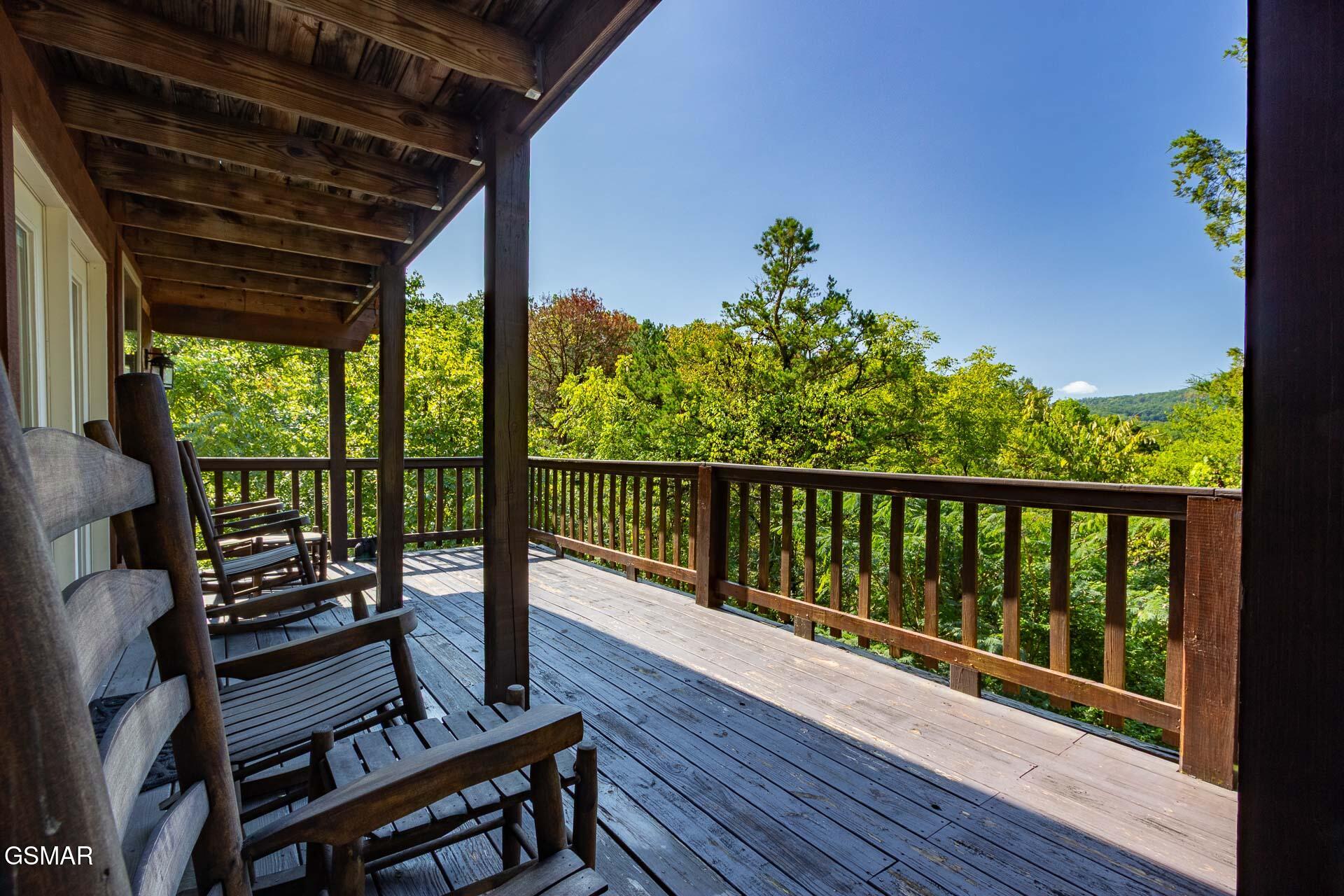 Sevierville, Tennessee, 37876, United States, 2 Bedrooms Bedrooms, ,3 BathroomsBathrooms,Residential,For Sale,1977438