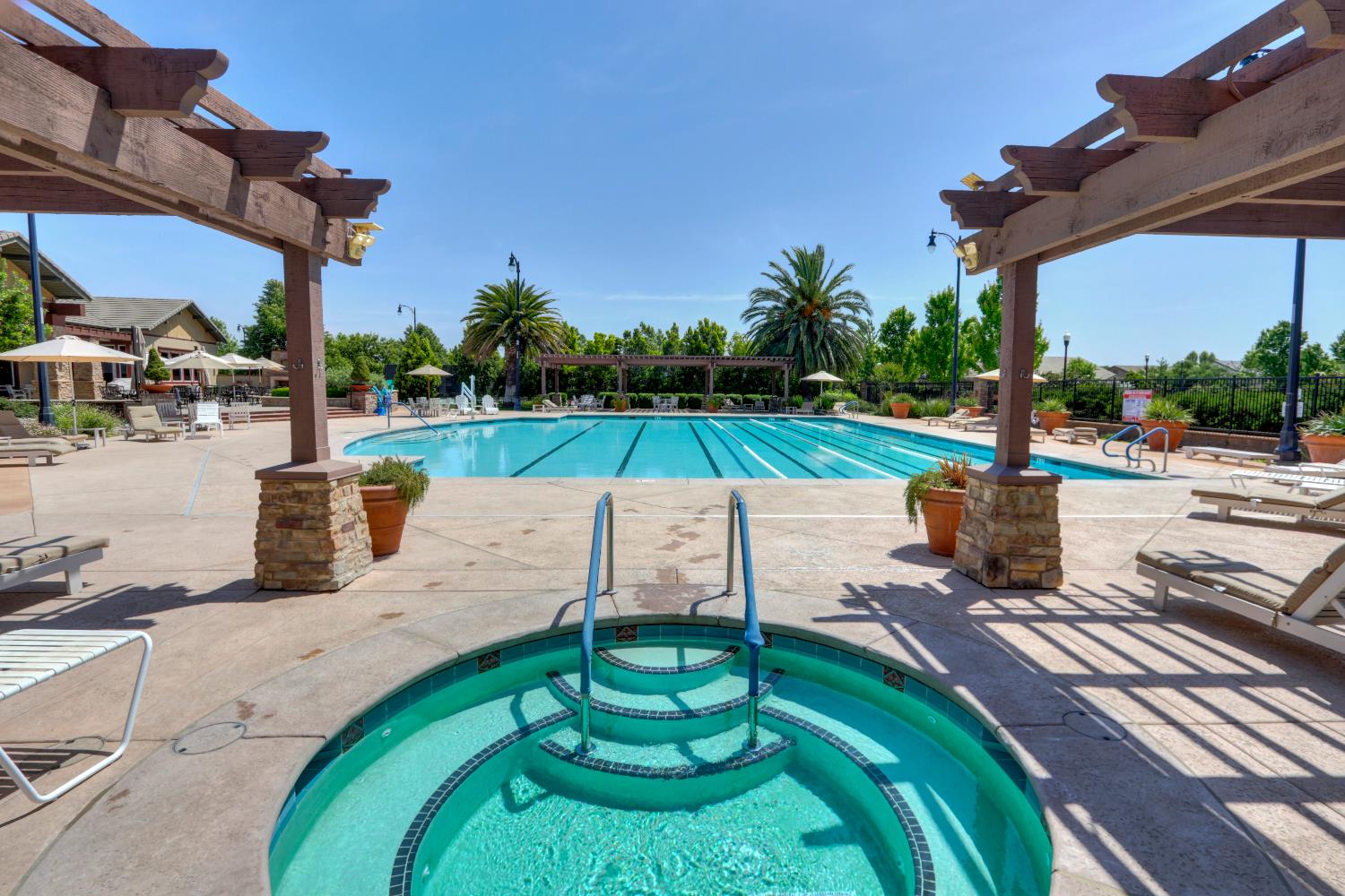 Elk Grove, California, 95757, United States, 2 Bedrooms Bedrooms, ,2 BathroomsBathrooms,Residential,For Sale,1989569