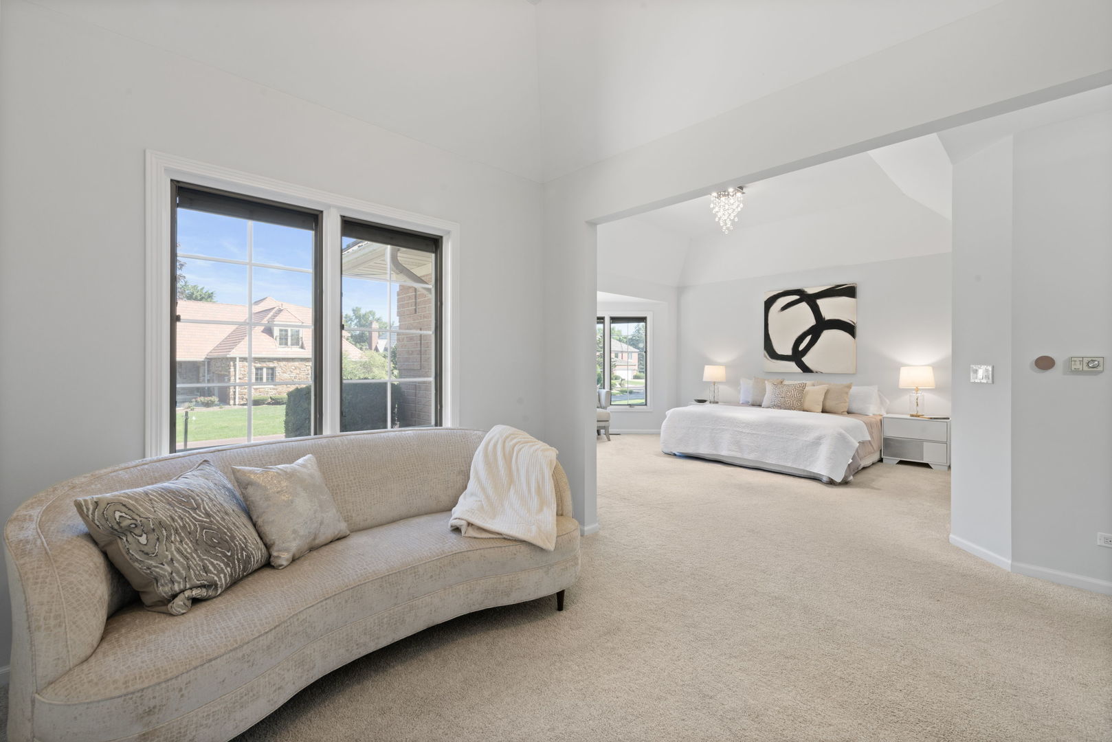 Oak Brook, Illinois, 60523, United States, 7 Bedrooms Bedrooms, ,5 BathroomsBathrooms,Residential,For Sale,1990925