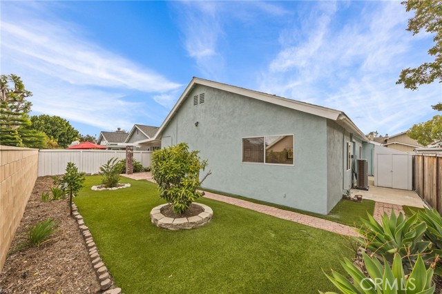 Tustin, California, 92780, United States, 4 Bedrooms Bedrooms, ,2 BathroomsBathrooms,Residential,For Sale,2049100