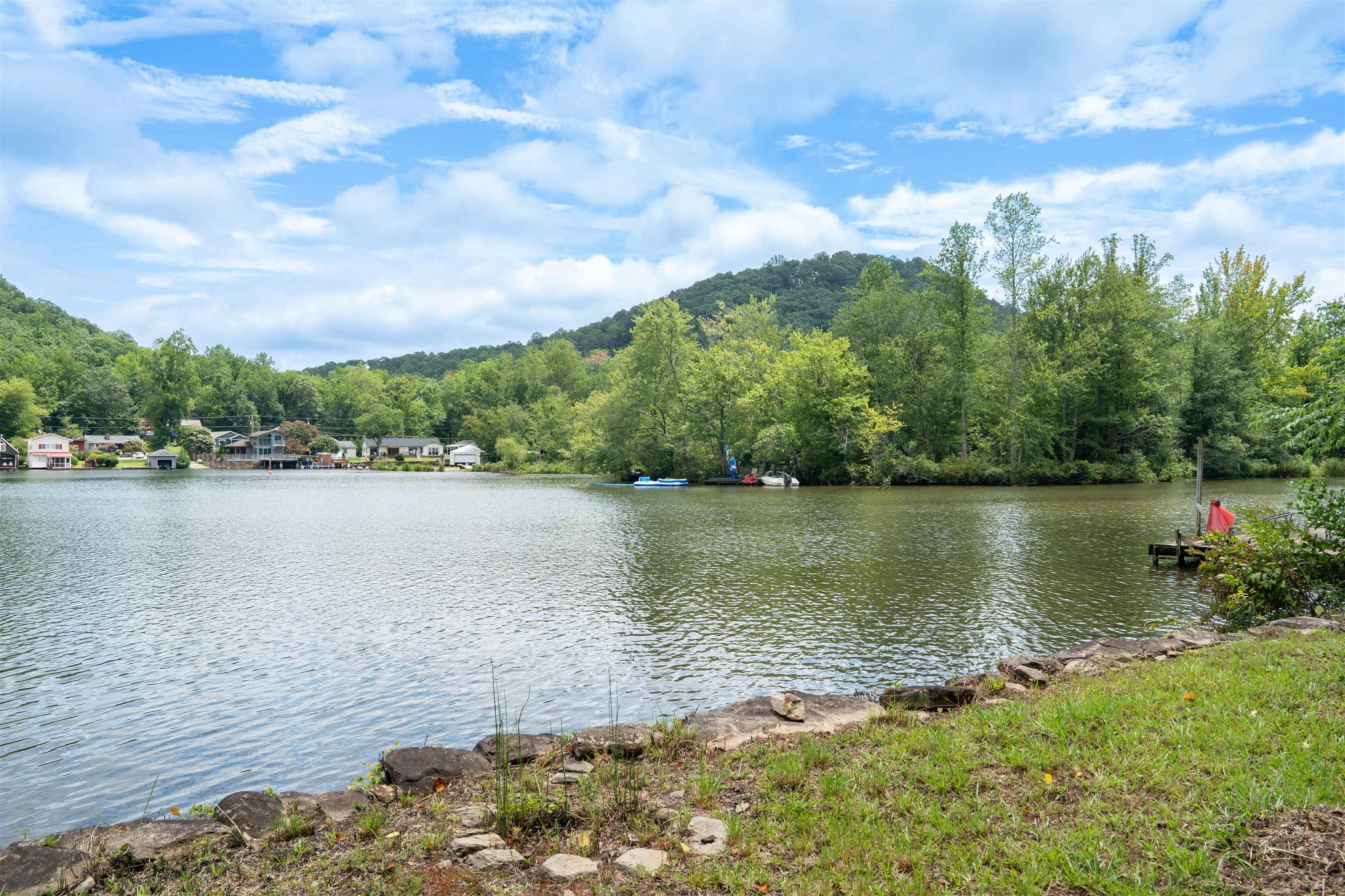 Landrum, South Carolina, 29356, United States, 2 Bedrooms Bedrooms, ,2 BathroomsBathrooms,Residential,For Sale,1750031