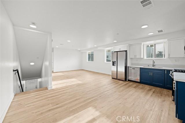 Los Angeles, California, 90011, United States, ,Residential,For Sale,1987008