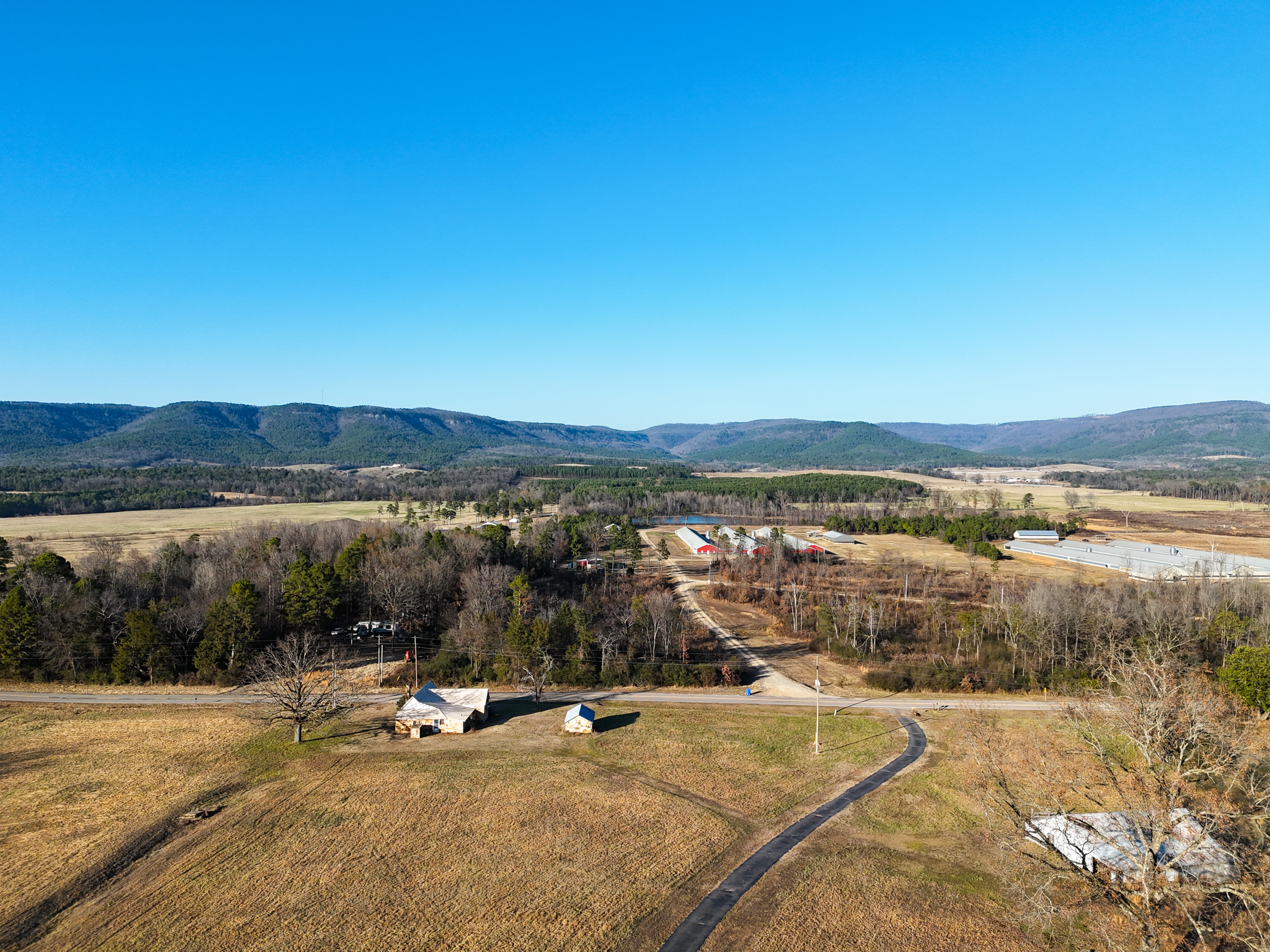 Clarksville, Arkansas, 72830, United States, 3 Bedrooms Bedrooms, ,3 BathroomsBathrooms,Residential,For Sale,2010722