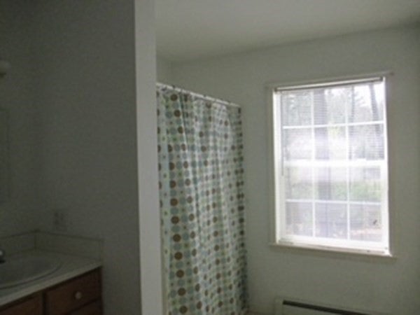 Northampton, Massachusetts, 01062, United States, 3 Bedrooms Bedrooms, ,3 BathroomsBathrooms,Residential,For Sale,1848678