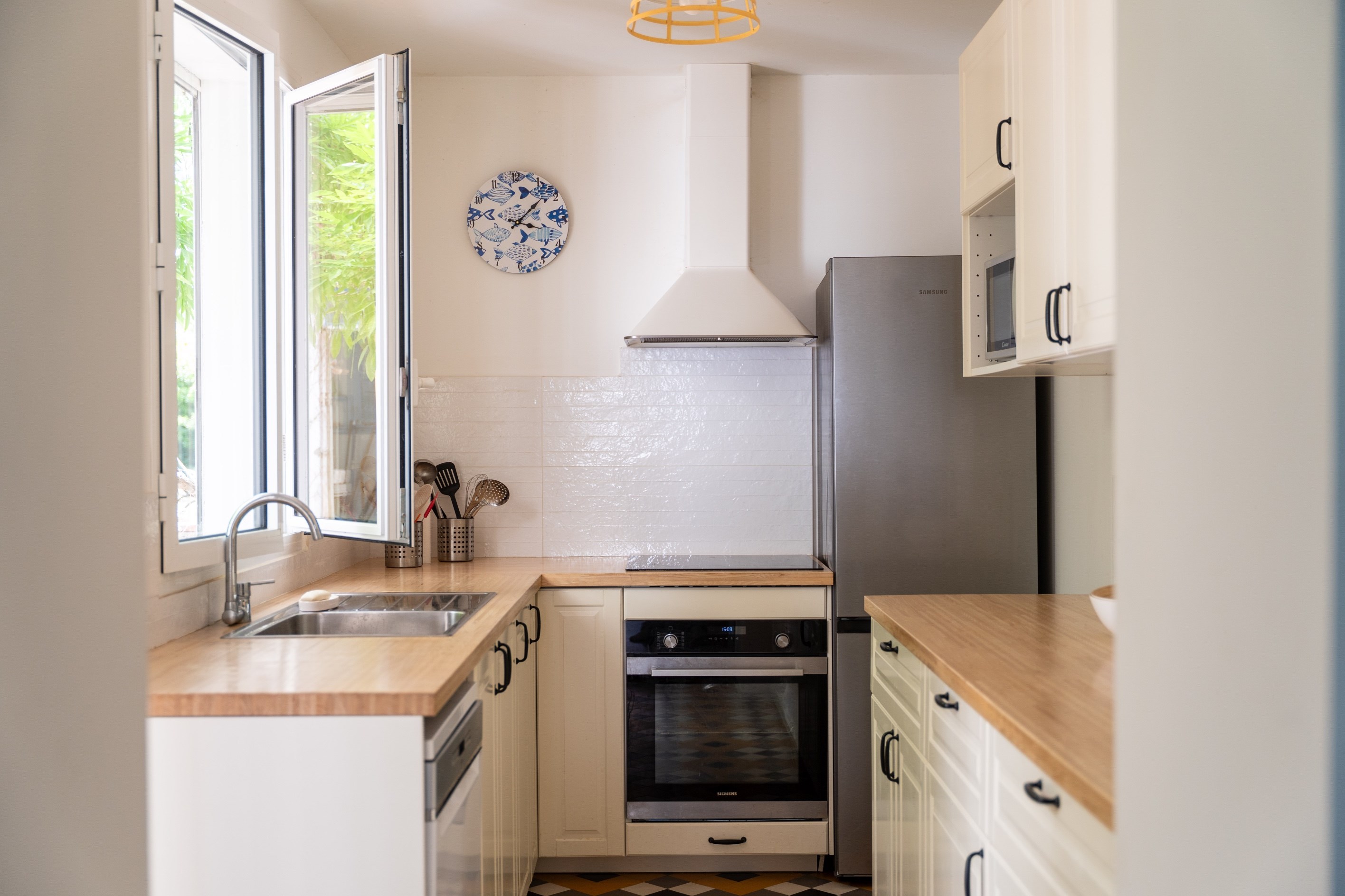  RENOVATED HOUSE, BEACH, SHOPS AND FOREST, ALL WITHIN WALKING DISTANCE - 物件實景