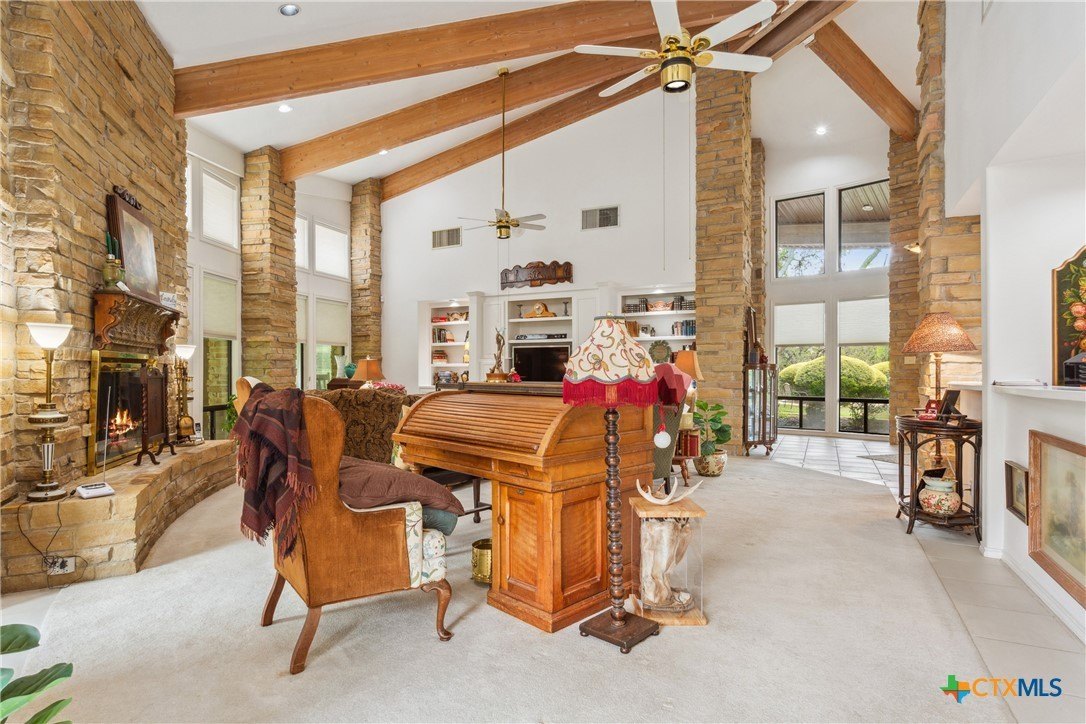 Salado, Texas, 76571, United States, 4 Bedrooms Bedrooms, ,7 BathroomsBathrooms,Residential,For Sale,1977249