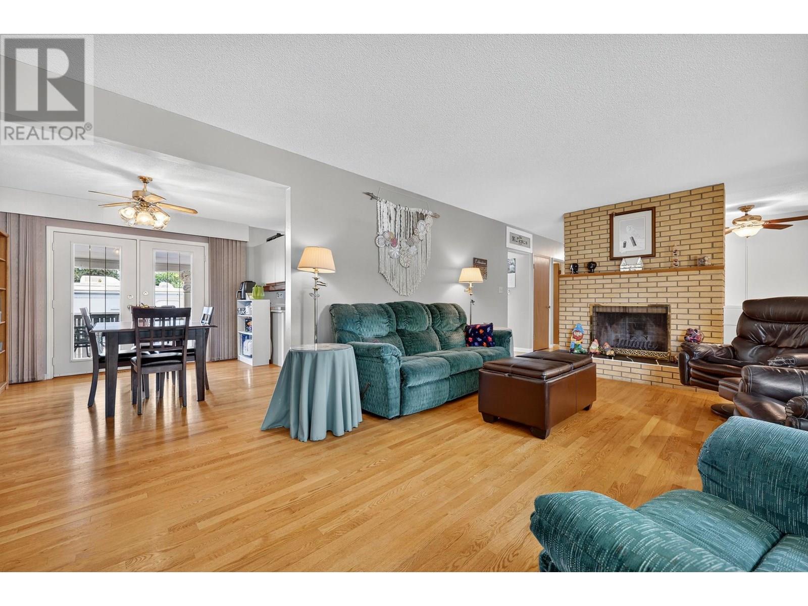 KELOWNA, British Columbia, V1Y 3S7, CA, 5 Bedrooms Bedrooms, ,2 BathroomsBathrooms,Residential,For Sale,1902795