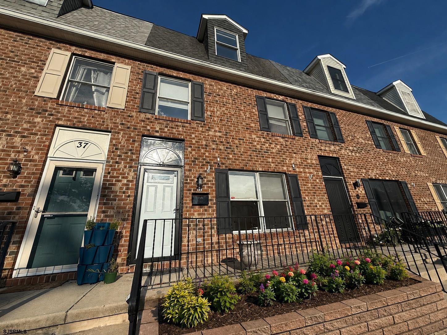 Alexander Ave, Merchantville, NJ 08109