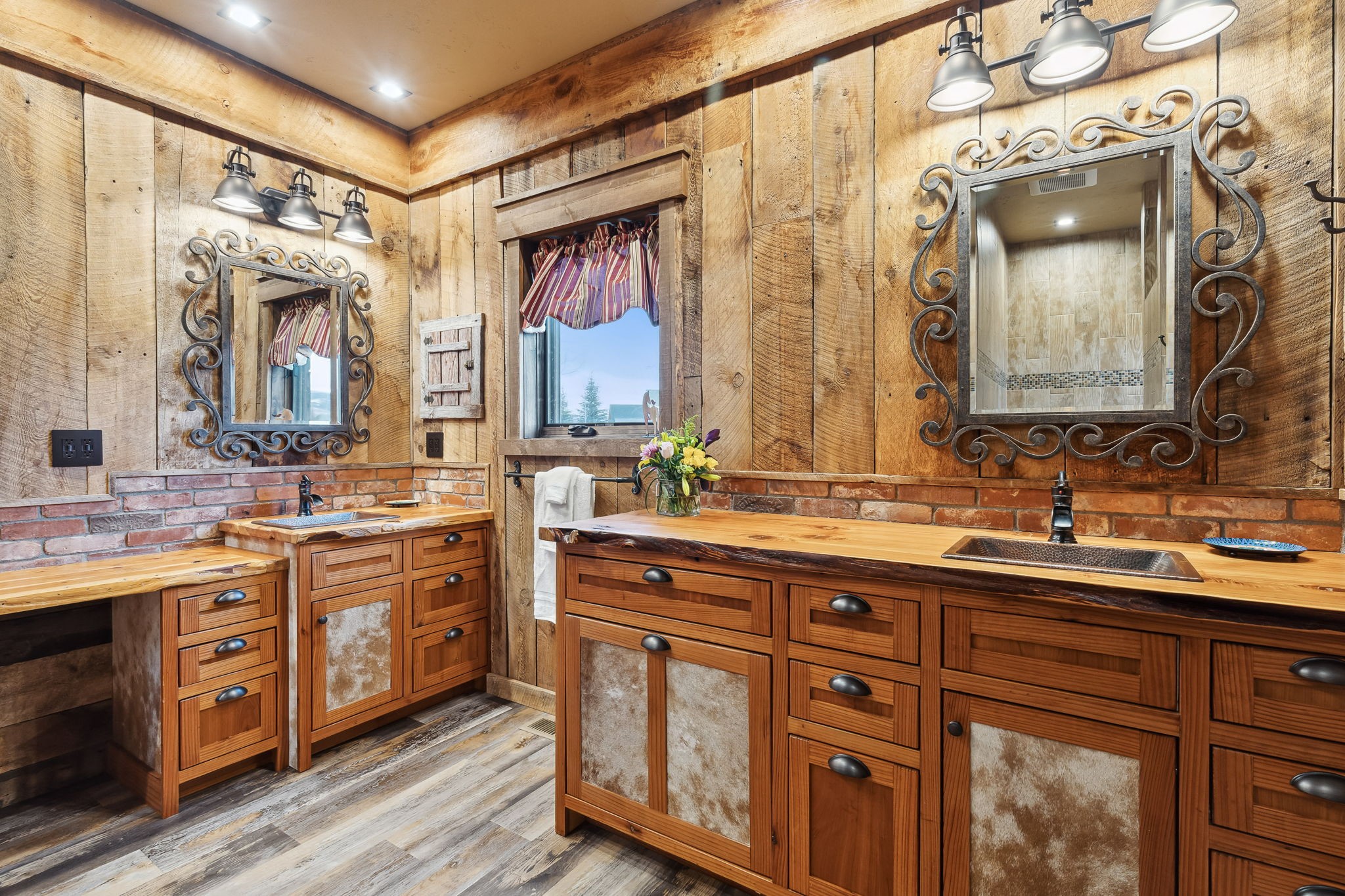  250 Crested Butte Way - 物件實景
