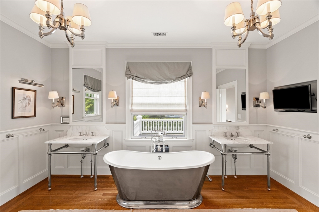 Manchester, Massachusetts, 01944, United States, 7 Bedrooms Bedrooms, ,9 BathroomsBathrooms,Residential,For Sale,1856363