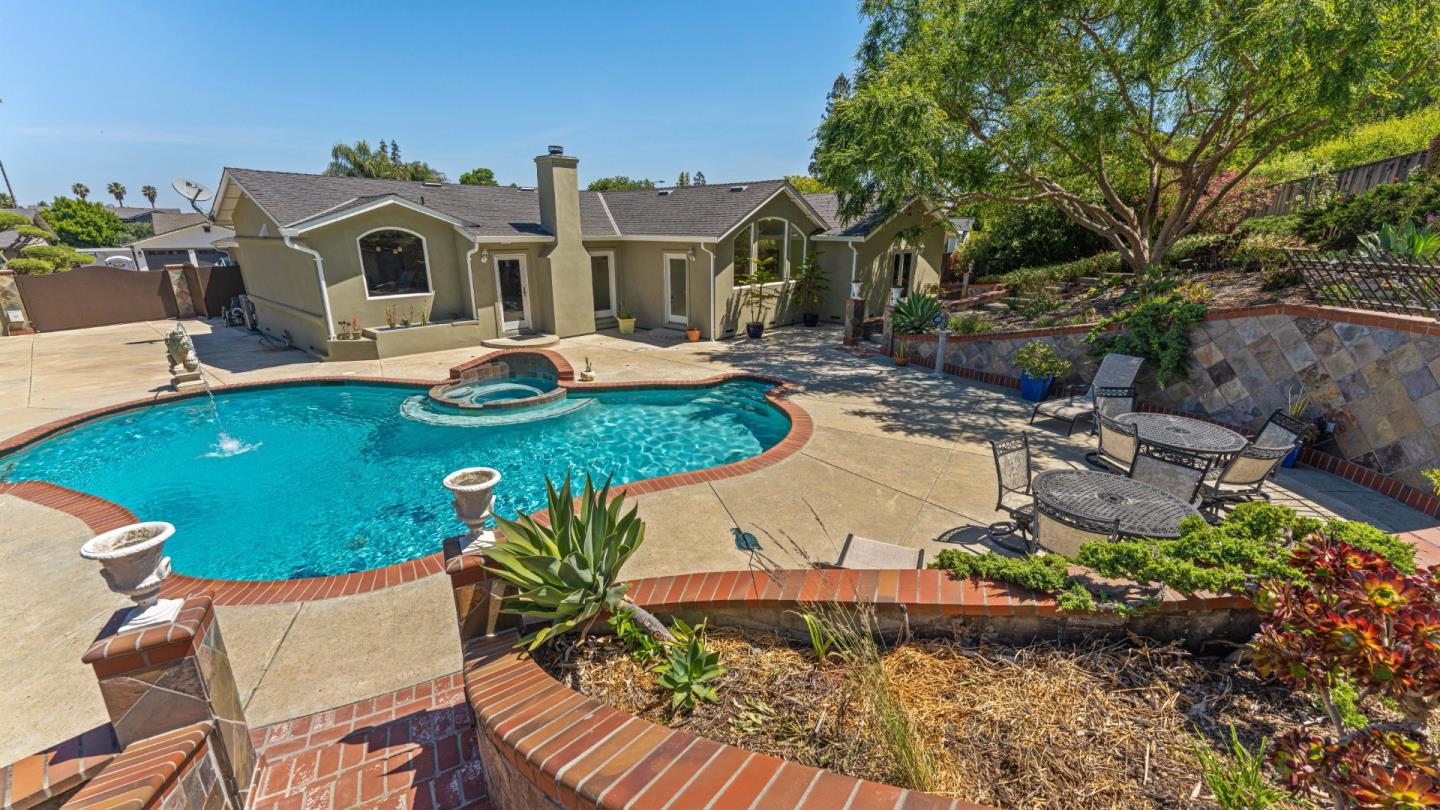 San Jose - Blossom Valley, California, 95123, United States, 3 Bedrooms Bedrooms, ,2 BathroomsBathrooms,Residential,For Sale,1742904