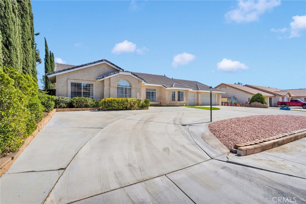 Apple Valley, California, 92308, United States, 5 Bedrooms Bedrooms, ,4 BathroomsBathrooms,Residential,For Sale,1941595